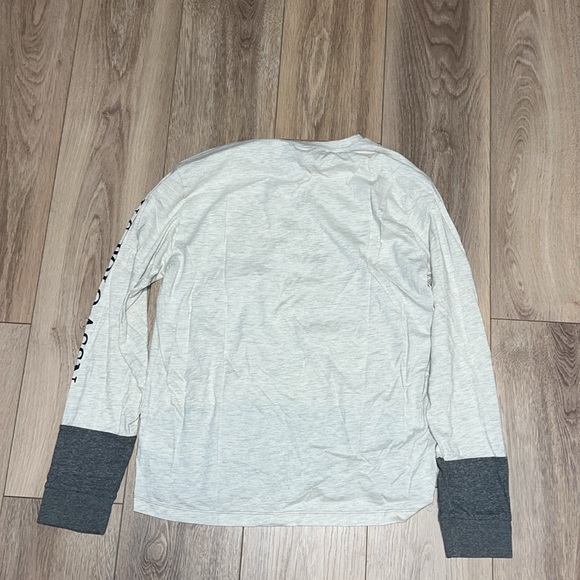 U.S. Polo Assn. Mens Color-blocked LongSleeve Tee Size L - Picture 3 of 3